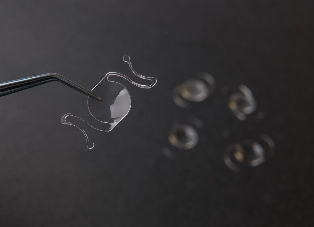 Monofocal Spectacles Difference Between a Monofocal and Multifocal Intraocular Lens?